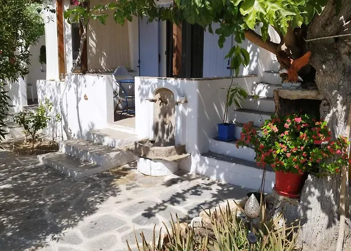 Cute Cycladic House In Parikia