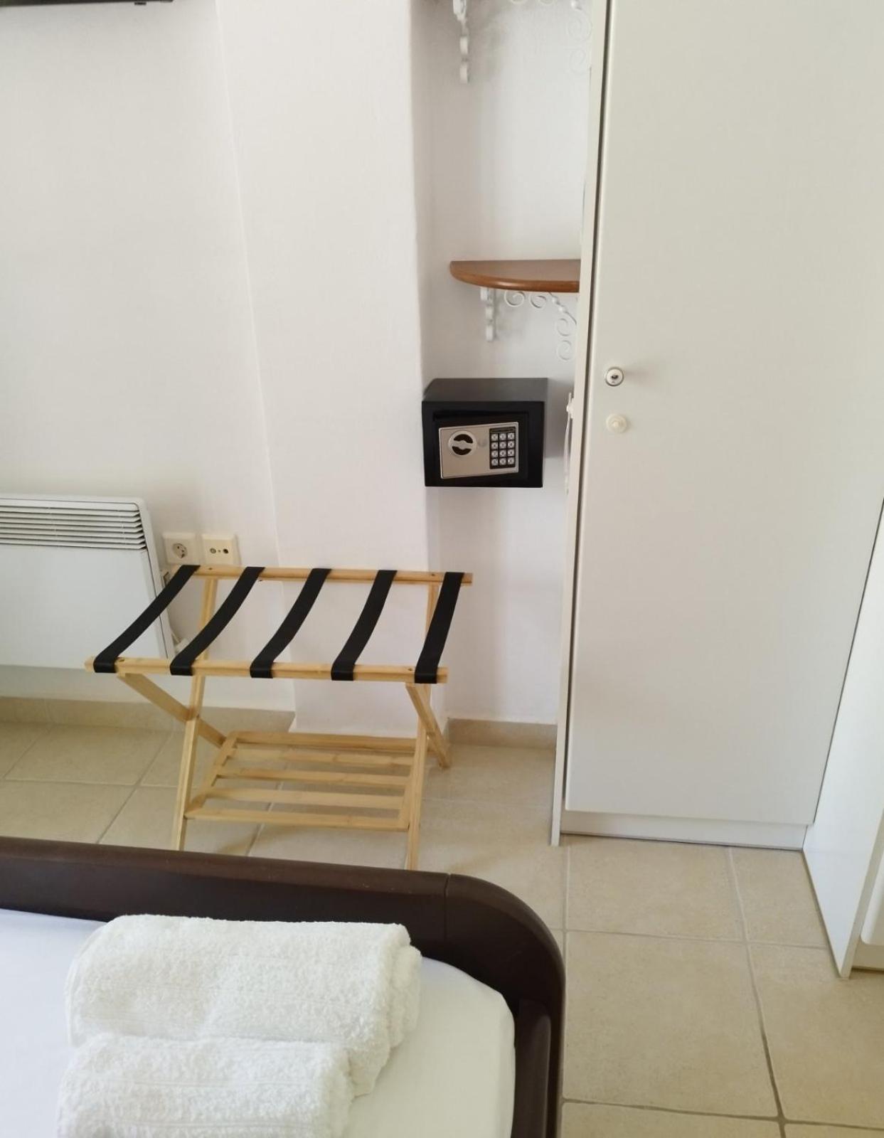 Cute Cycladic House In Parikia *